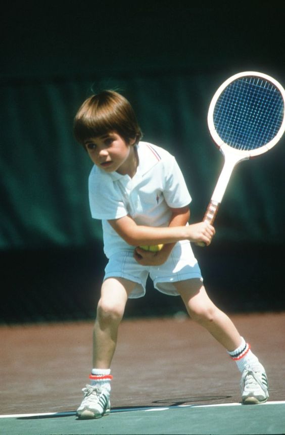 Diem-qua-10-cay-vot-tennis-danh-cho-tre-yeu-tot-nhat-hien-nay-2.jpg