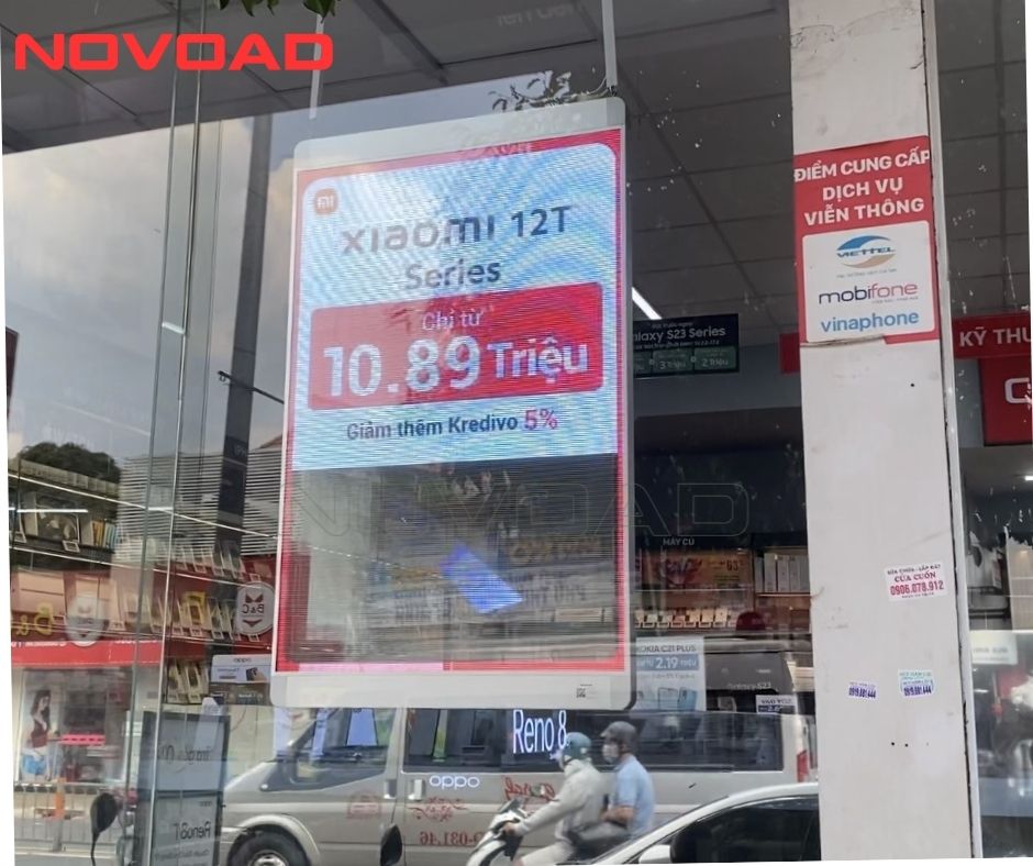 led tại cellphones.jpg