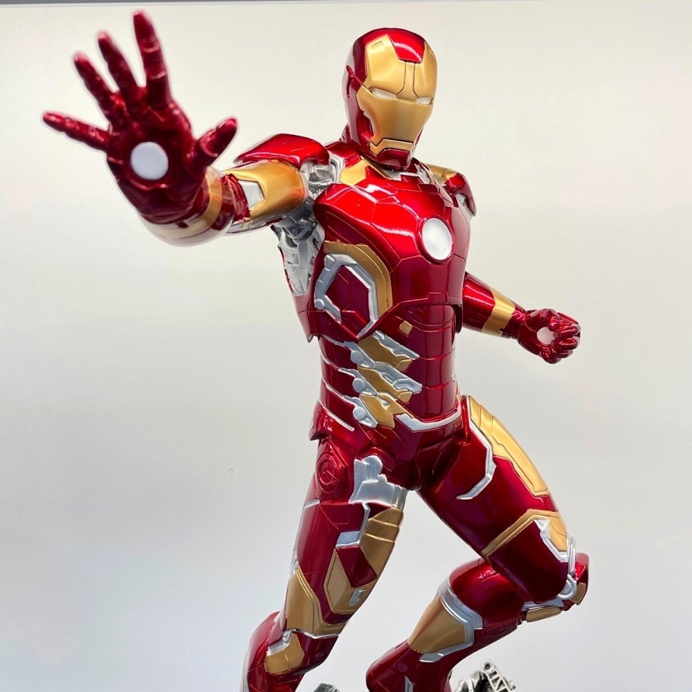 Mô Hình Avenger Người sắt Iron Man chiến đấu siêu ngầu cao 50 cm rộng 32cm nặng 5Kg - Figure A...jpg