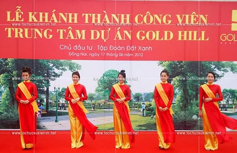 tổ chức lễ khai trương.jpg