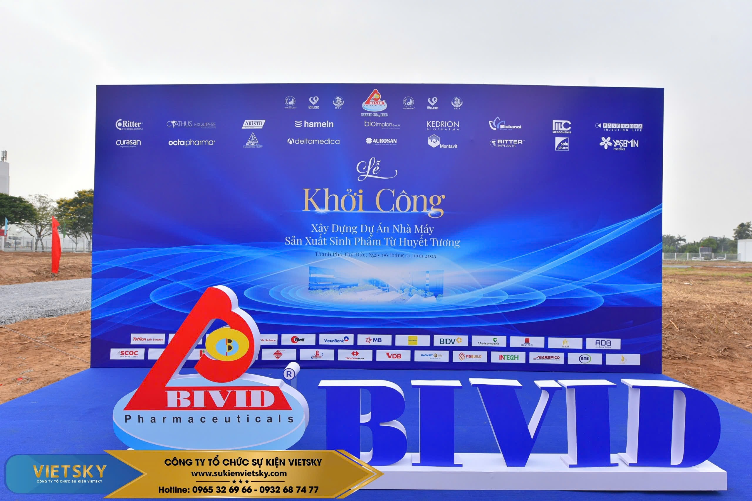 to-chuc-le-khoi-cong-backdrop-checkin.jpg