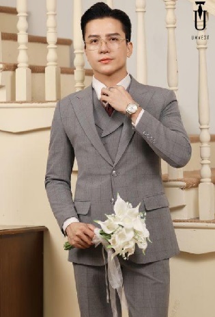 vest cuoi2.jpg